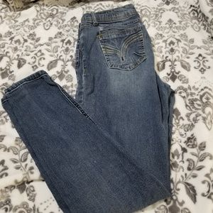Distressed Skinny Jean